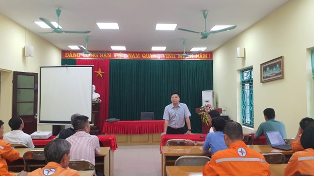  Xí nghiệp Dịch vụ Điện lực Bắc Ninh tổ chức huấn luyện, sát hạch an toàn vệ sinh lao động và quy trình an toàn điện năm 2023